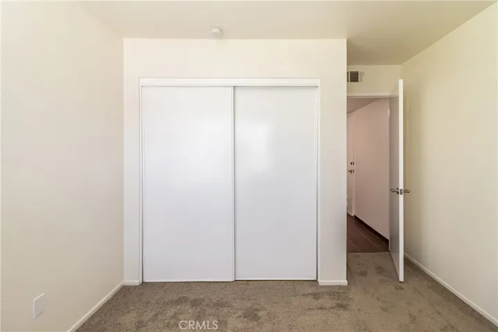 1534 W Summerset Drive, Rialto, California 92377