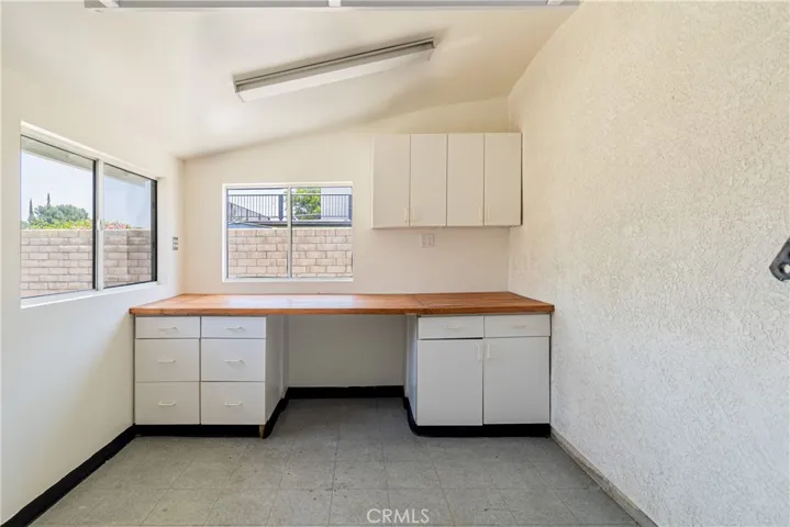 1534 W Summerset Drive, Rialto, California 92377