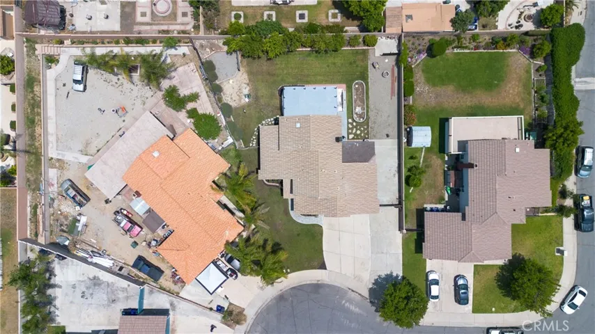 1534 W Summerset Drive, Rialto, California 92377