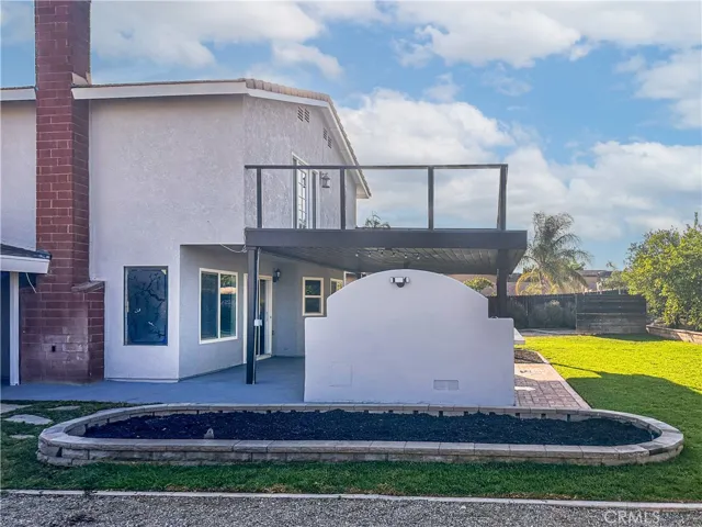 1534 W Summerset Drive, Rialto, California 92377