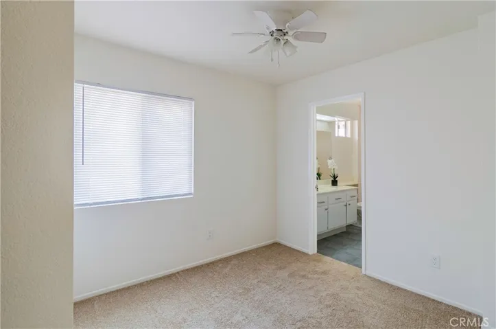 1534 W Summerset Drive, Rialto, California 92377