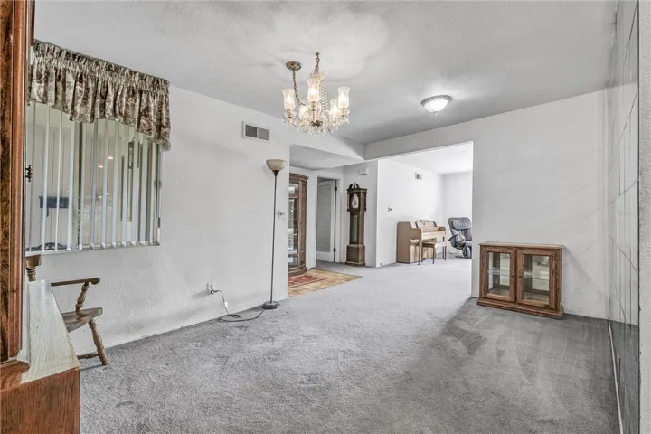 Dining room.