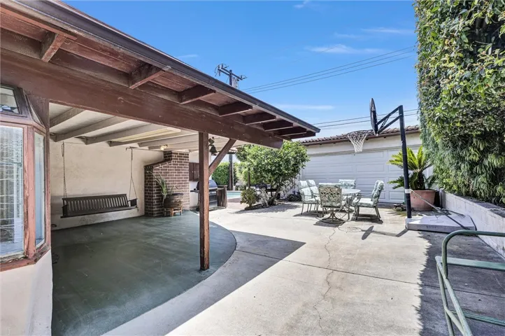 1314 Ameluxen Avenue, Hacienda Heights, California 91745