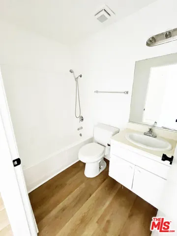 4180 Marlton Avenue 14, Los Angeles, California 90008