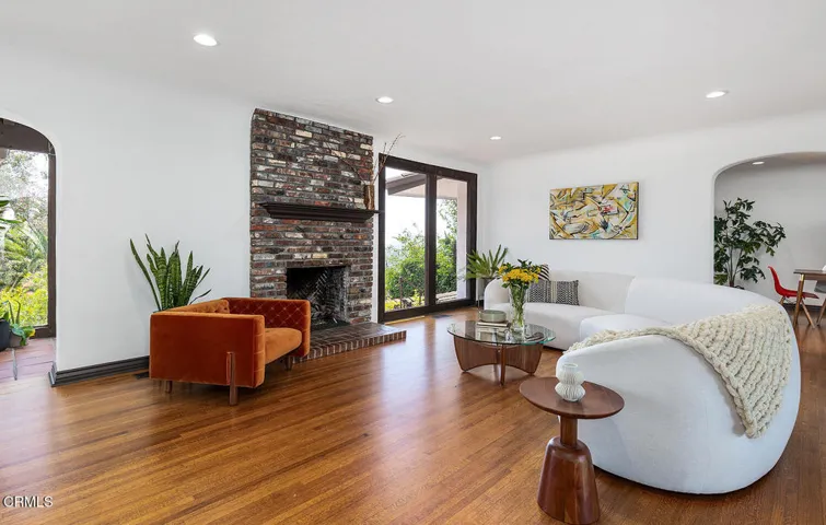 405 Sequoia Dr​​‌​​​​‌​​‌‌​​‌​​​‌‌​​​‌​​‌‌​​‌‌​​‌‌​​​​ 017-mls