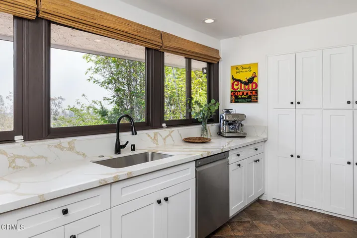 405 Sequoia Dr 026-mls