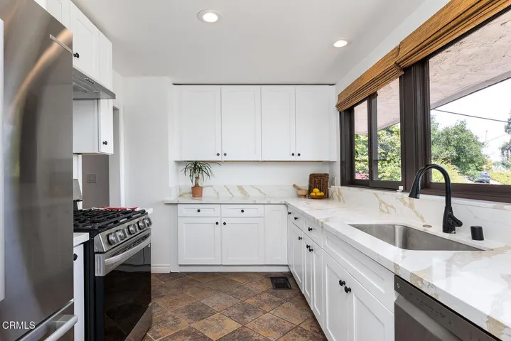 405 Sequoia Dr 028-mls