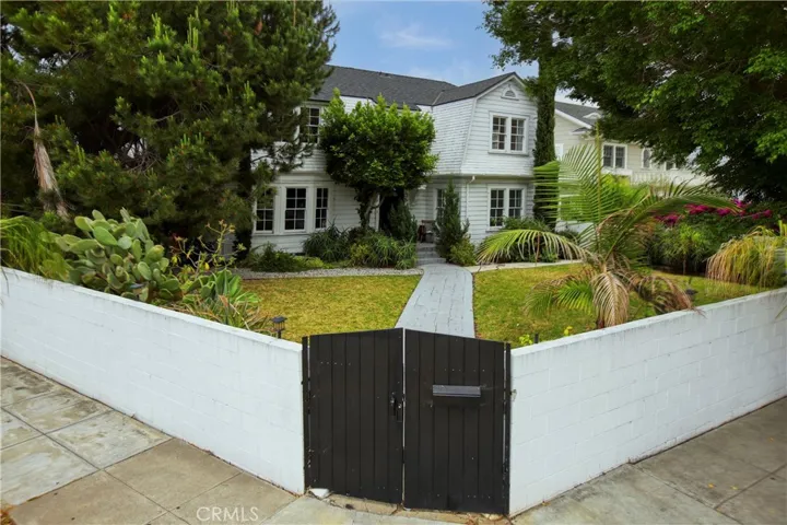 738 S Norton Avenue, Los Angeles, California 90005