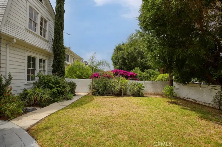 738 S Norton Avenue, Los Angeles, California 90005