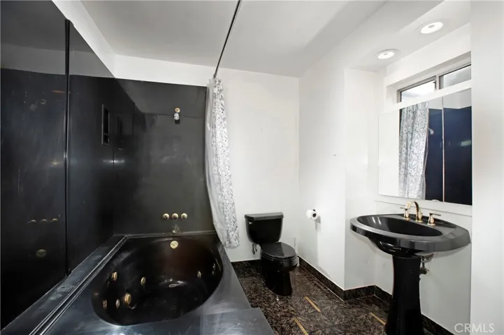 738 S Norton Avenue, Los Angeles, California 90005