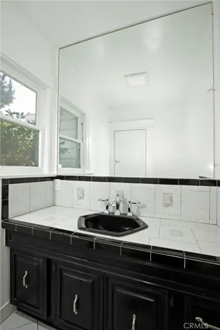 738 S Norton Avenue, Los Angeles, California 90005