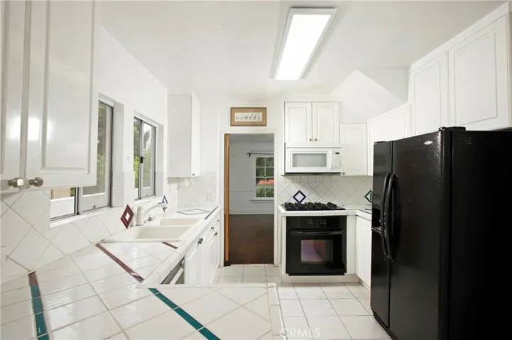 738 S Norton Avenue, Los Angeles, California 90005