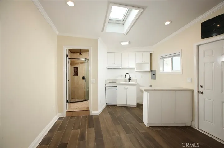 738 S Norton Avenue, Los Angeles, California 90005