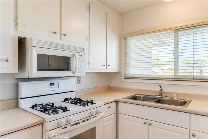 1231 Woodside Drive, San Luis Obispo, California 93401