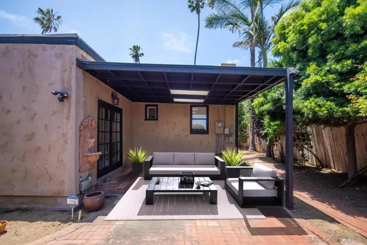 4978 W Point Loma Blvd, San Diego, California 92107