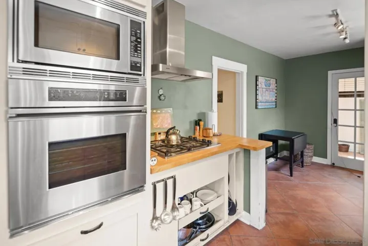 4978 W Point Loma Blvd, San Diego, California 92107