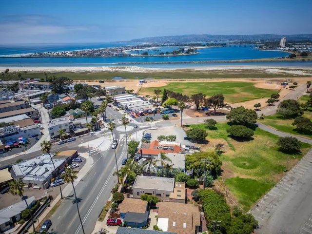 4978 W Point Loma Blvd, San Diego, California 92107