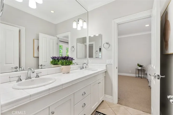 19256 Jasper Hill Road, Lake Forest, California 92679