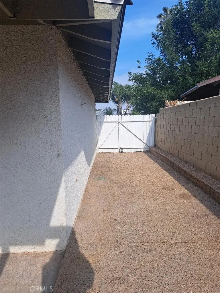 11938 Weller Place, Moreno Valley, California 92557 home-pic-10