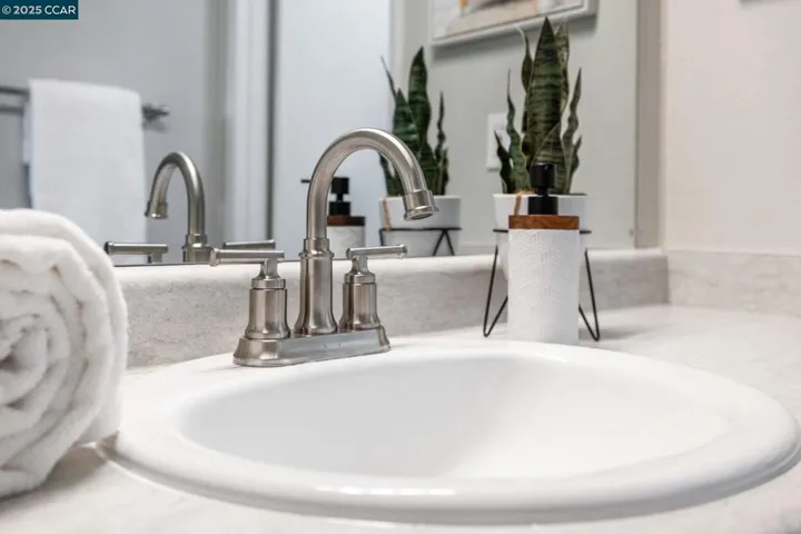 6452 Meadow Pines Ave, Rohnert Park, California 94928