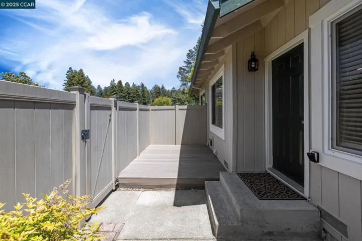 6452 Meadow Pines Ave, Rohnert Park, California 94928
