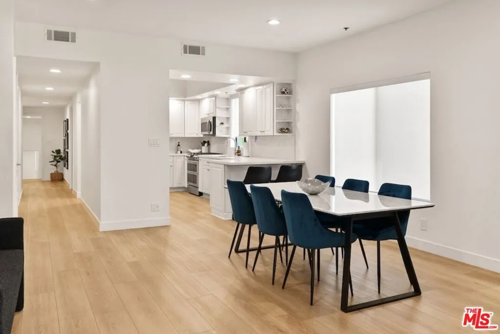 10620 Eastborne Avenue 102, Los Angeles, California 90024 home-pic-9