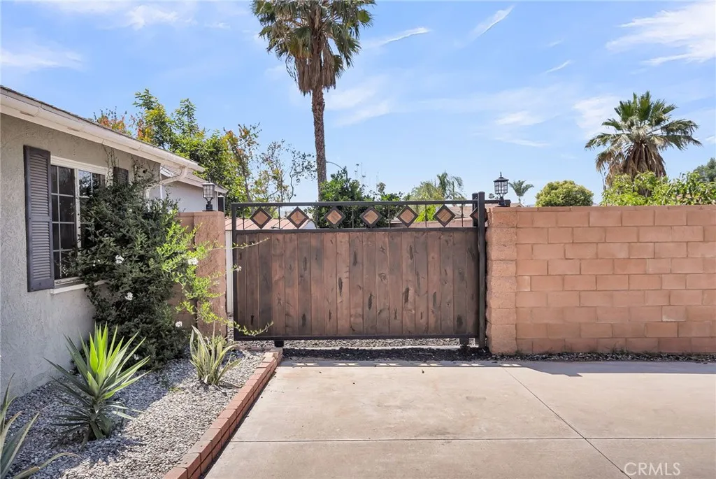 10480 Bryan Street, Riverside, California 92505 home-pic-35