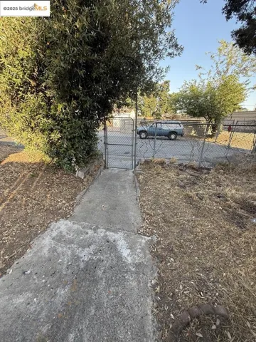 502 Macarthur St, Sacramento, California 95838