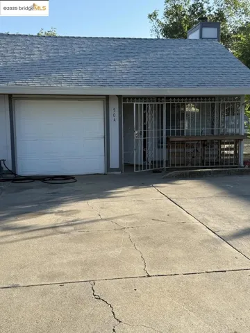 502 Macarthur St, Sacramento, California 95838