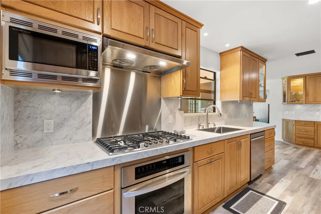 3654 4th Avenue, La Crescenta, California 91214 home-pic-12