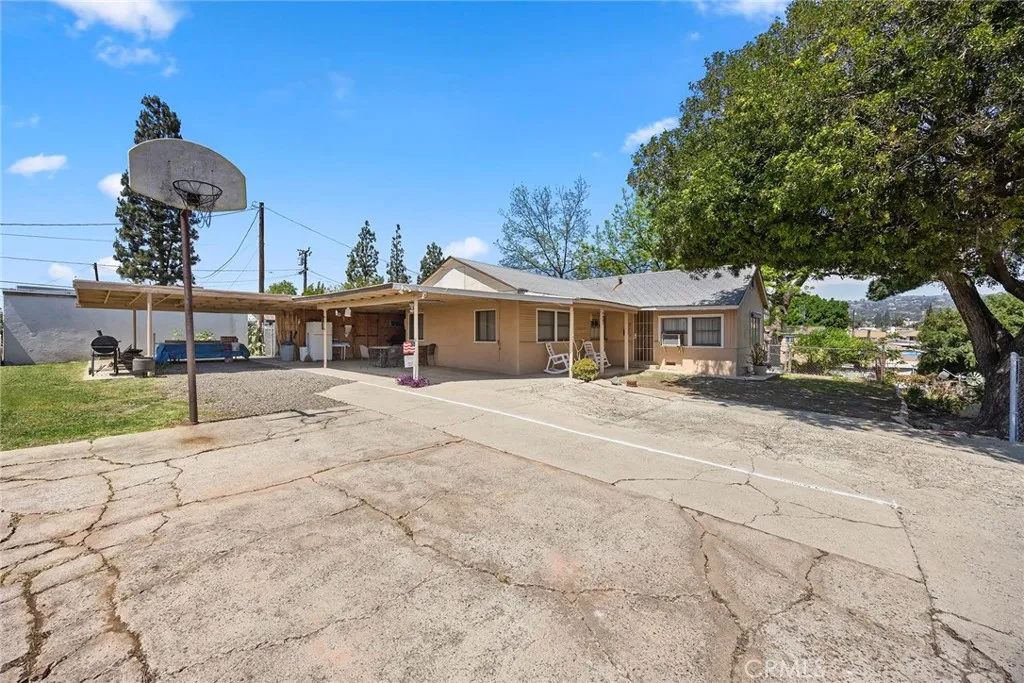 418 W Olive Avenue, La Habra, California 90631 home-pic-15