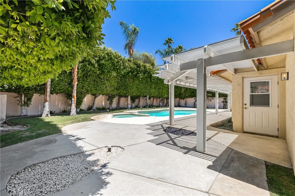 75 San Marino Circle, Rancho Mirage, California 92270 home-pic-36