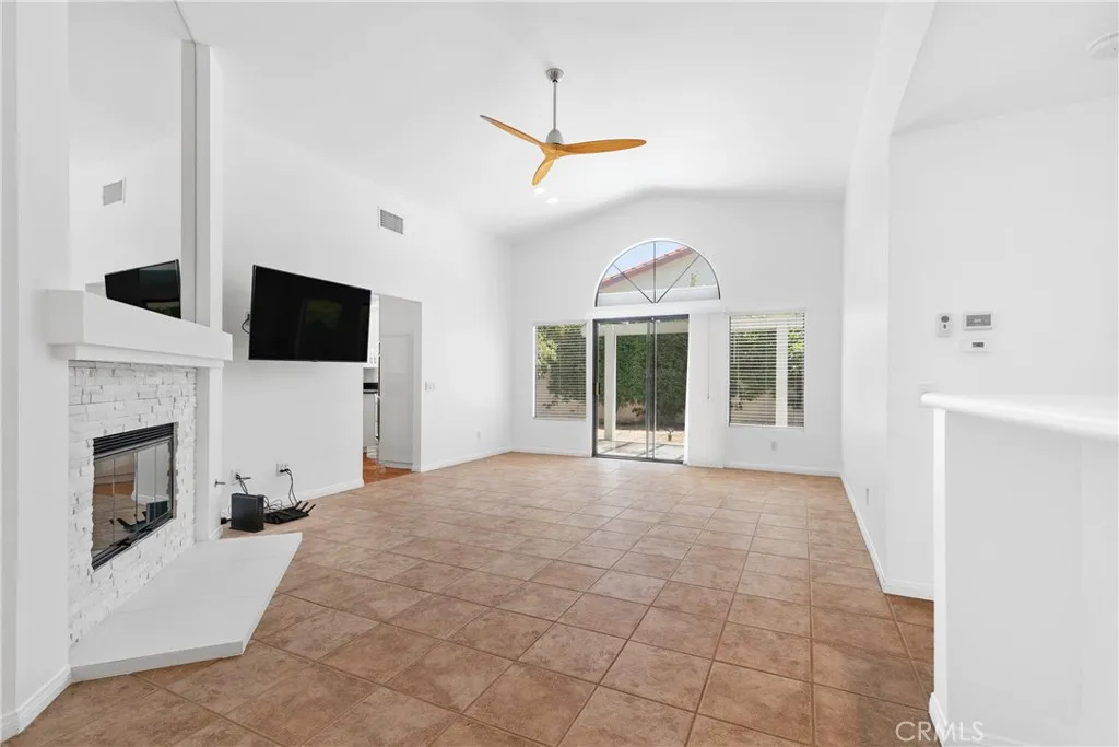 75 San Marino Circle, Rancho Mirage, California 92270 home-pic-18