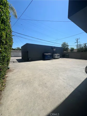 412 W Queen Street, Inglewood, California 90301
