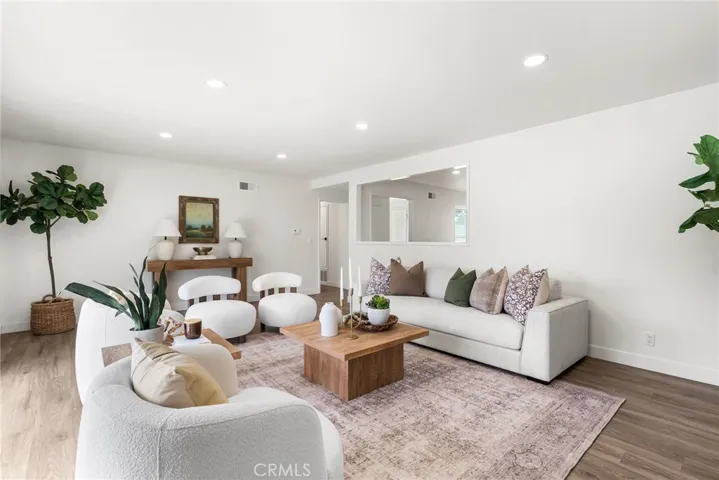 13332 Diamond Head Drive, Tustin, California 92780