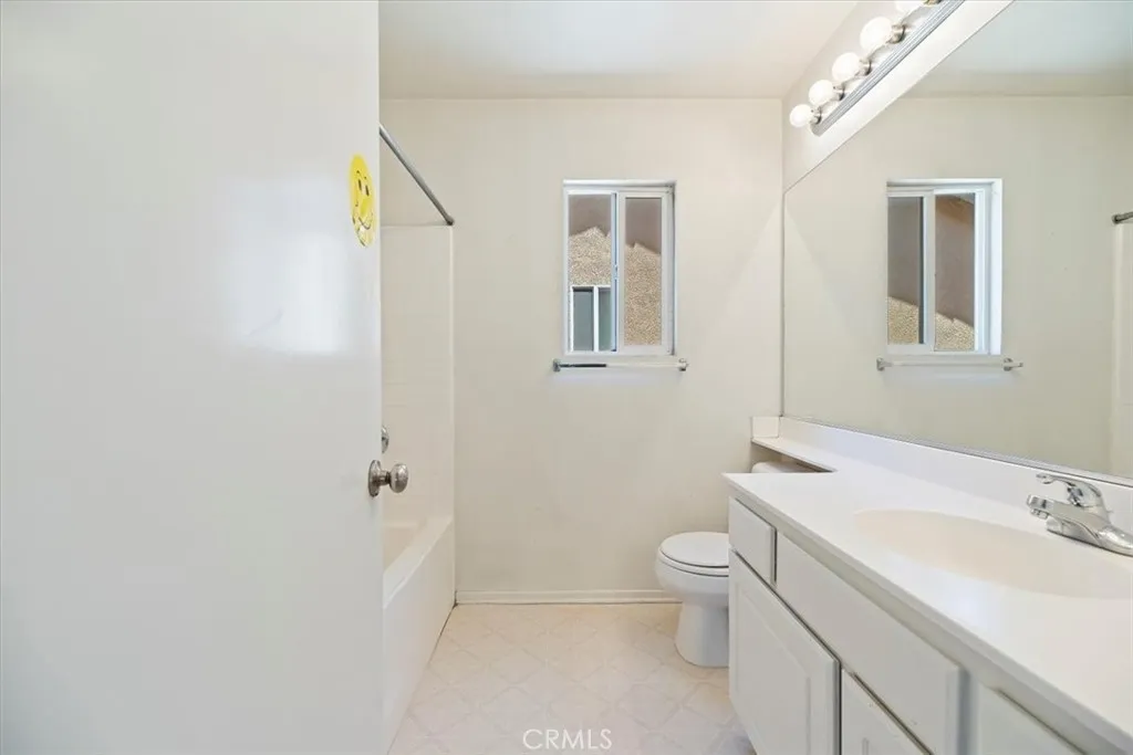 12405 Firefly Way, Victorville, California 92392 home-pic-25