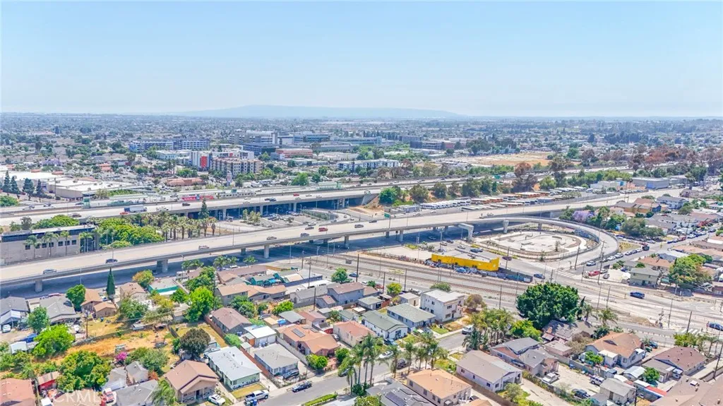 1962 E 114th Street, Los Angeles, California 90059 home-pic-22