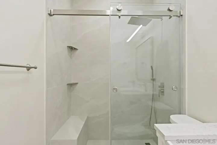 8206 Caminito Lacayo, La Jolla, California 92037