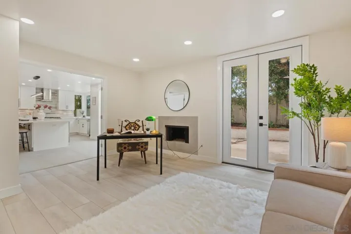 8206 Caminito Lacayo, La Jolla, California 92037