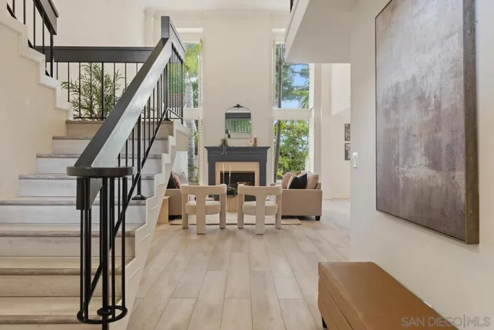 8206 Caminito Lacayo, La Jolla, California 92037