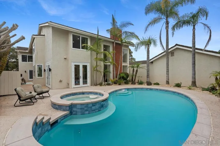 8206 Caminito Lacayo, La Jolla, California 92037
