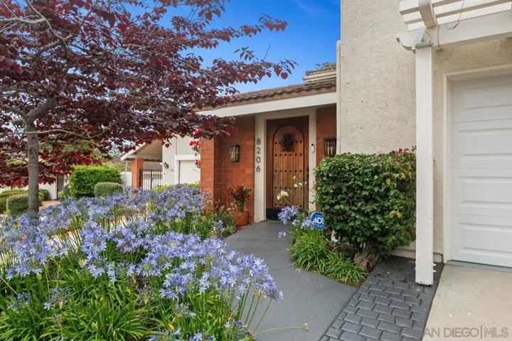 8206 Caminito Lacayo, La Jolla, California 92037