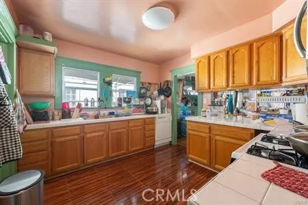 3025 Edgehill Drive, Los Angeles, California 90018 home-pic-12