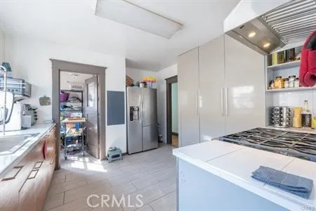 3025 Edgehill Drive, Los Angeles, California 90018 home-pic-5