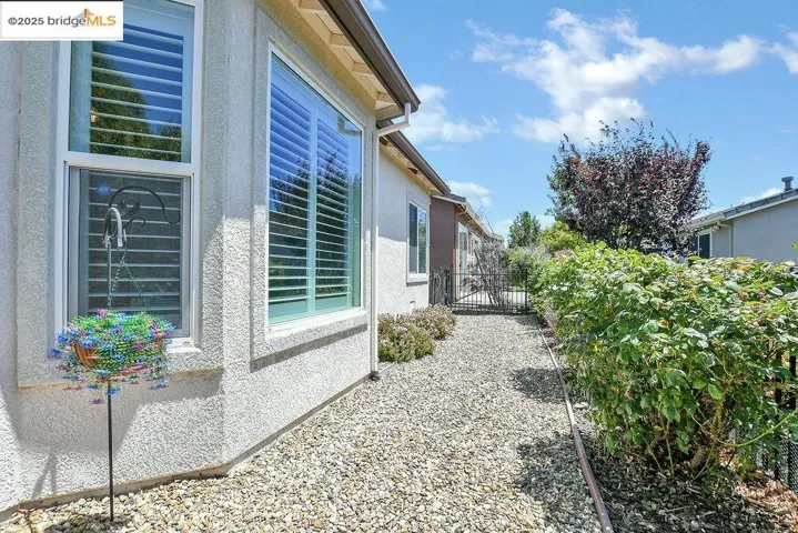 1017 Diamante, Rio Vista, California 94571