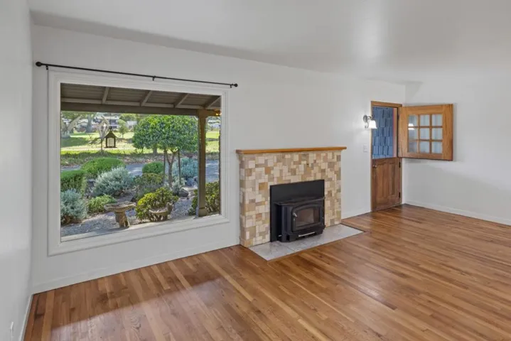 954 Seapalm Avenue, Pacific Grove, California 93950