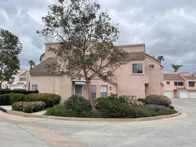 12057 Calle De Leon 32, El Cajon, California 92019