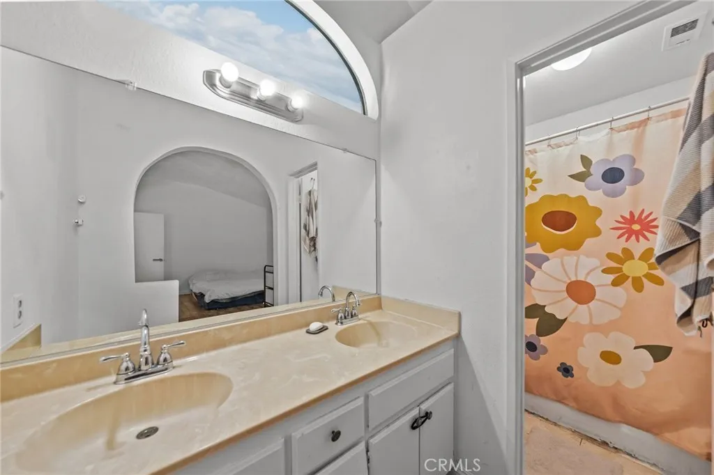 430 Anderwood Court 24, Pomona, California 91768 home-pic-16