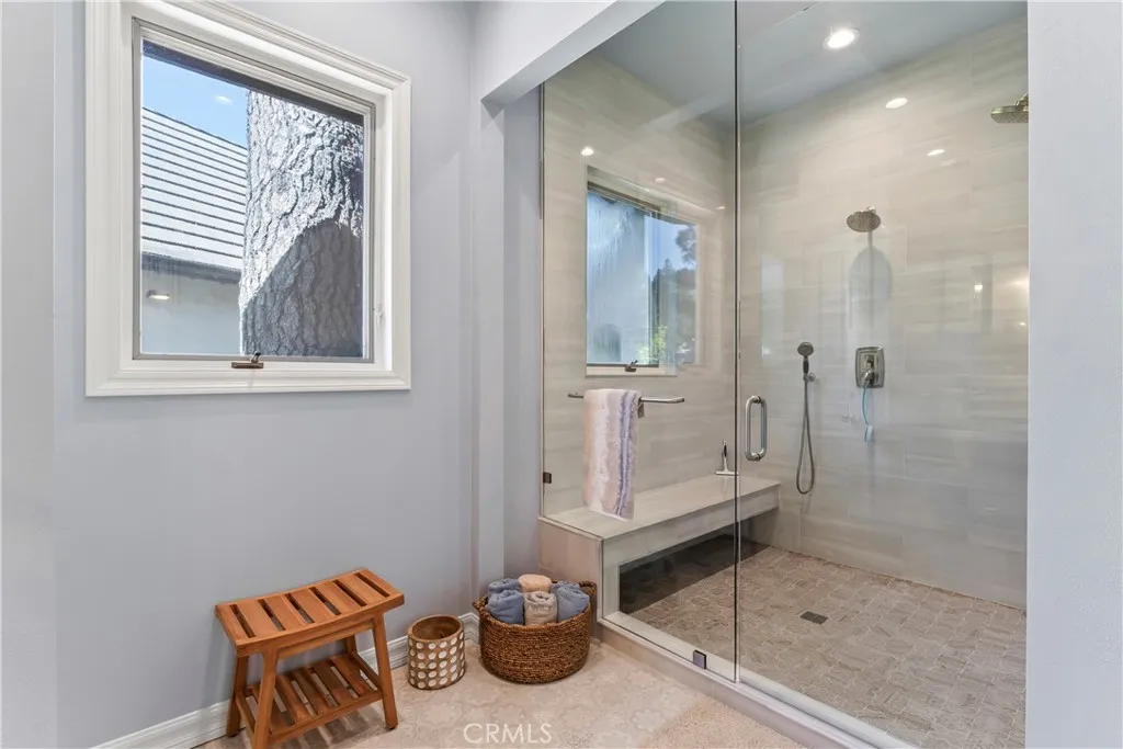 177 Shorewood Drive, Lake Arrowhead, California 92352 home-pic-46