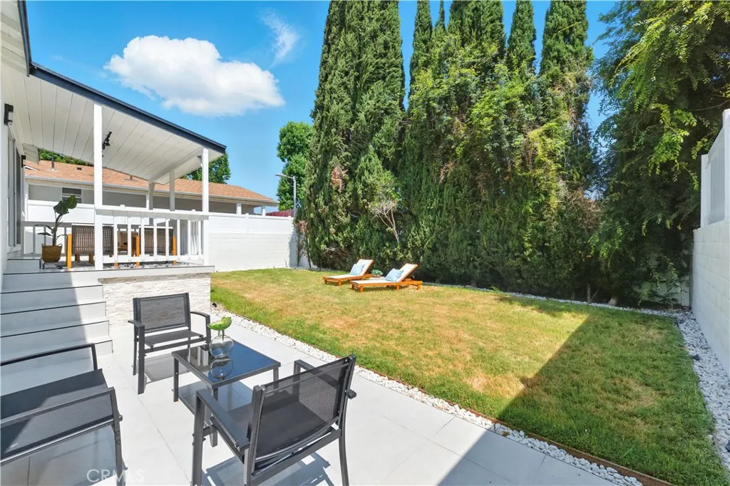 13021 Killion Street, Sherman Oaks, California 91401 home-pic-15